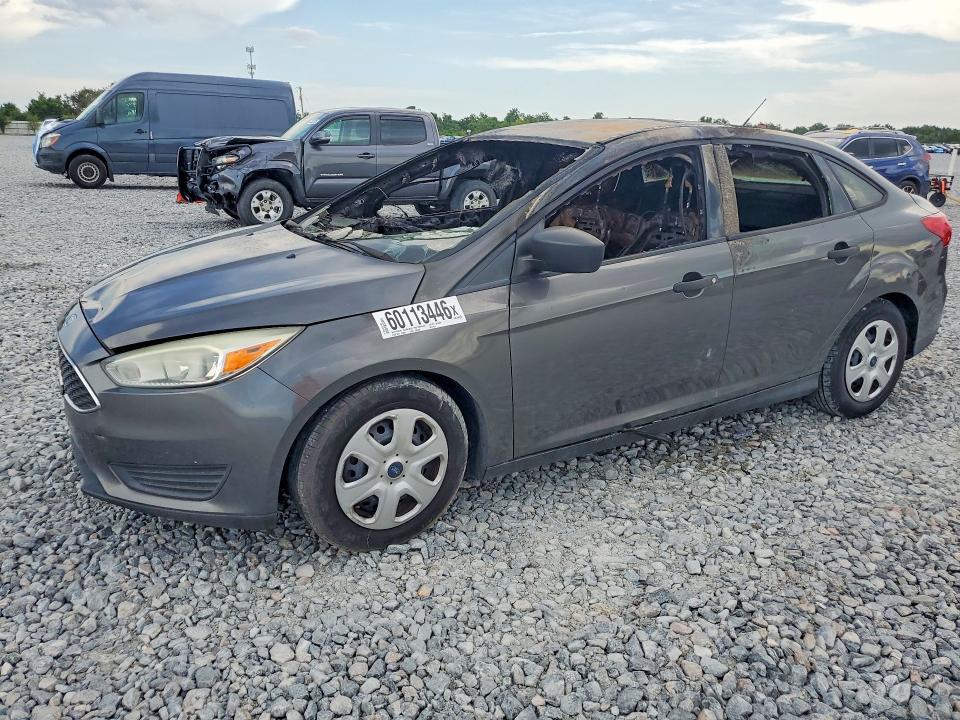 2015 FORD FOCUS 1FADP3E26FL271313