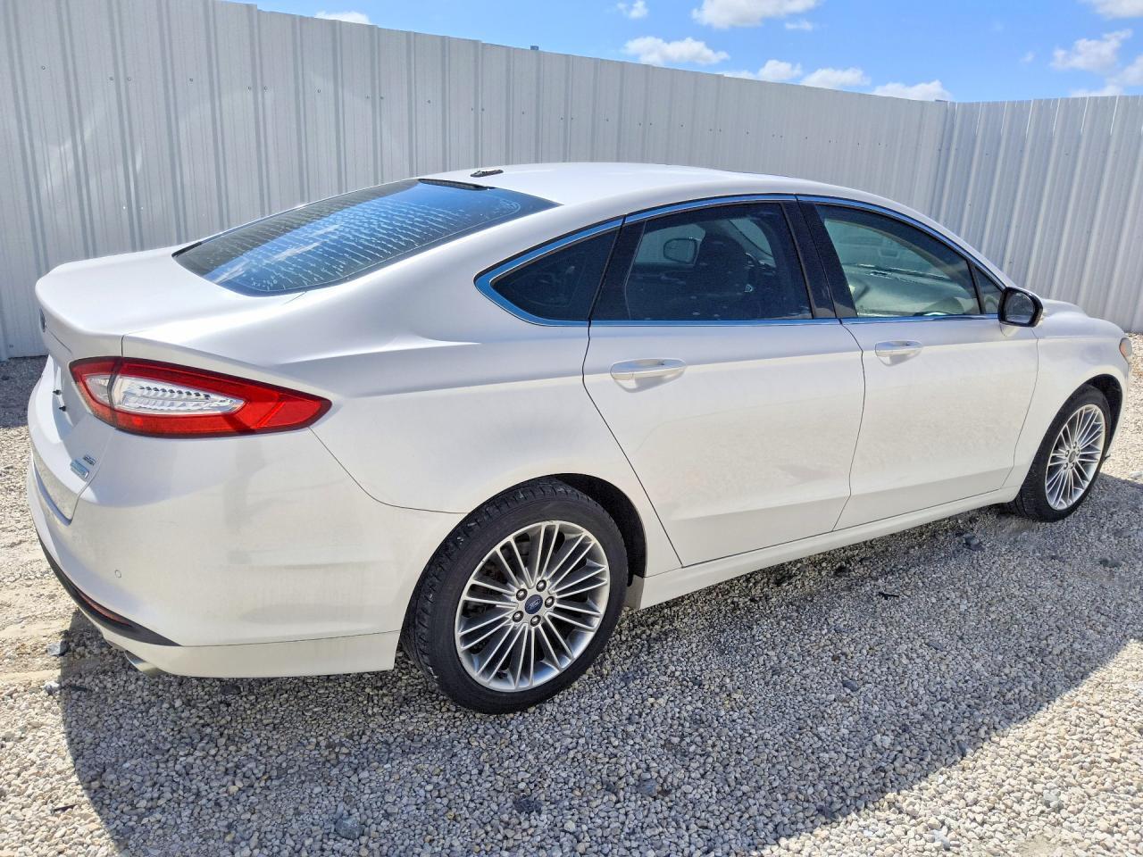 2015 FORD FUSION SE — Фото 3 из 12