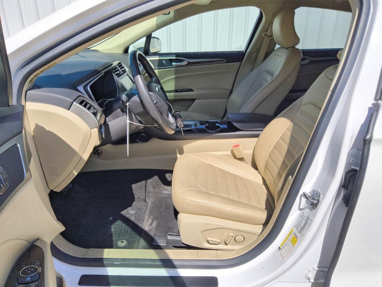 2015 FORD FUSION SE — Фото 7 из 12