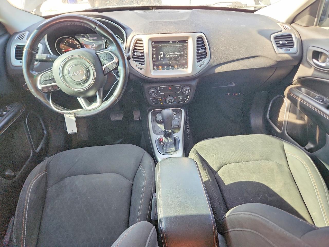 2020 JEEP COMPASS SPORT — Фото 8 из 13