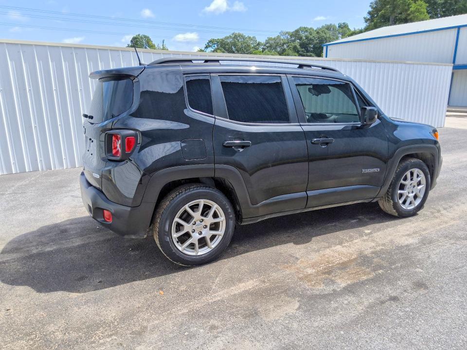 2020 JEEP RENEGADE LATITUDE — Фото 3 из 14