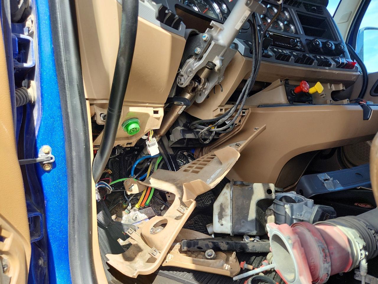 2020 KENWORTH CONSTRUCTI - SEMI TRUCK — Фото 14 из 14