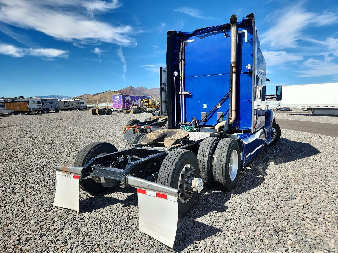 2020 KENWORTH CONSTRUCTI - SEMI TRUCK — Фото 3 из 14
