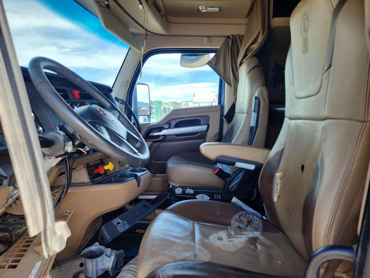 2020 KENWORTH CONSTRUCTI - SEMI TRUCK — Фото 7 из 14
