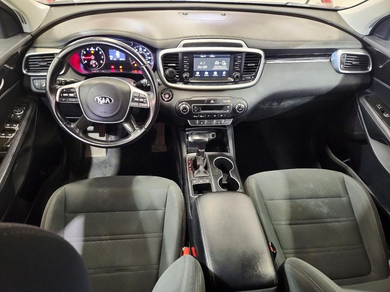 2020 KIA SORENTO S — Фото 8 из 13