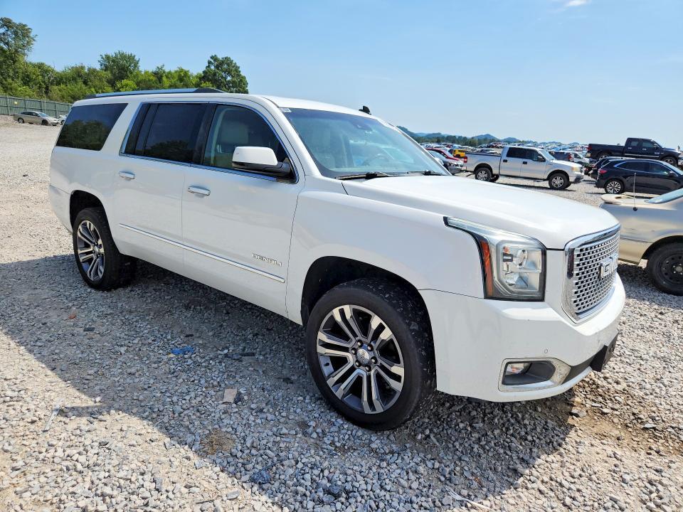 2015 GMC YUKON XL DENALI — Фото 4 из 13