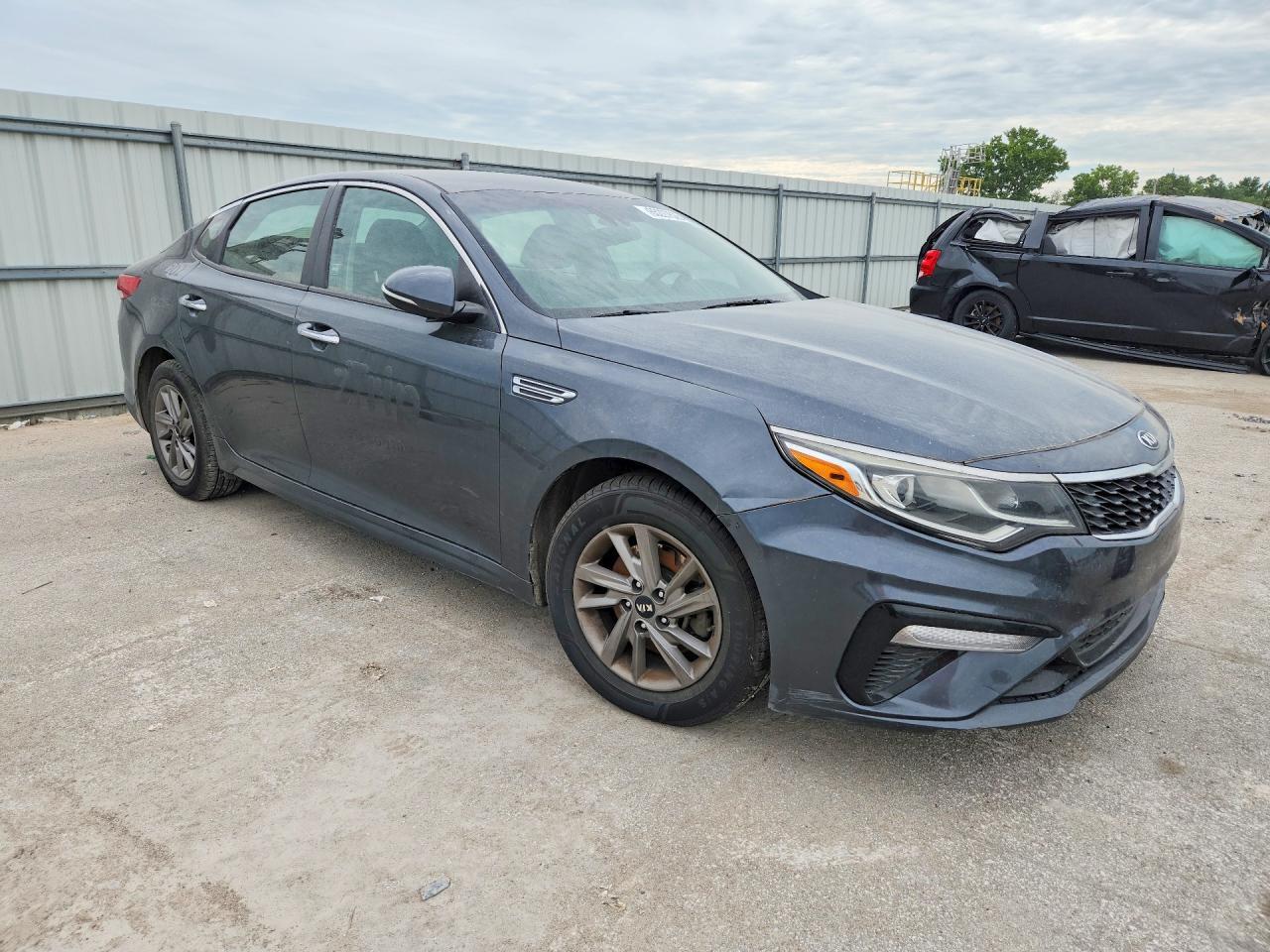 2020 KIA OPTIMA LX — Фото 4 из 12
