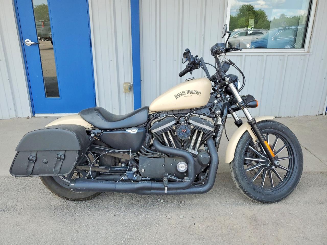 2015 HARLEY-DAVIDSON XL883 1HD4LE217FC443179