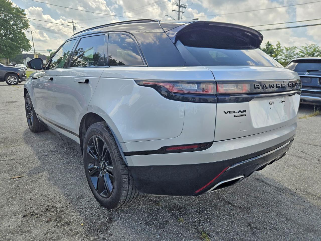 2020 LAND ROVER RANGE ROVER VELAR R-DYNAMIC S — Фото 3 из 10