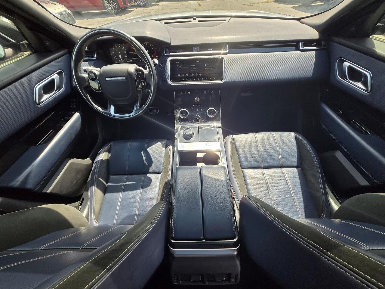 2020 LAND ROVER RANGE ROVER VELAR R-DYNAMIC S — Фото 9 из 10