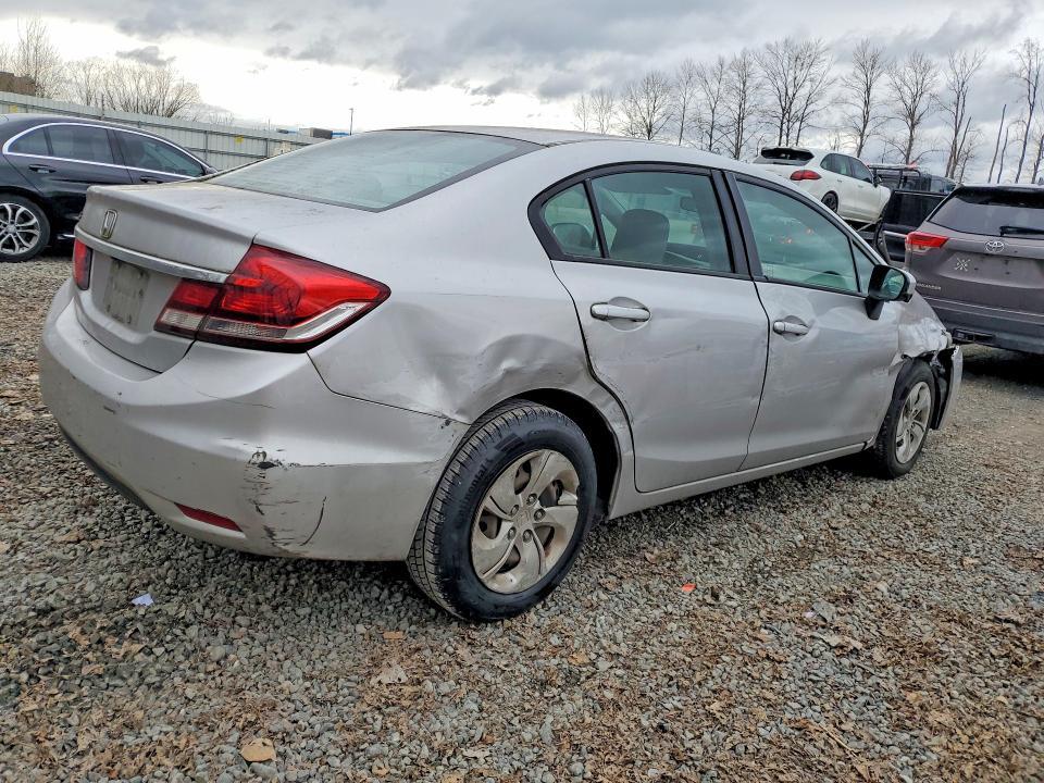 2015 HONDA CIVIC LX — Фото 3 из 12
