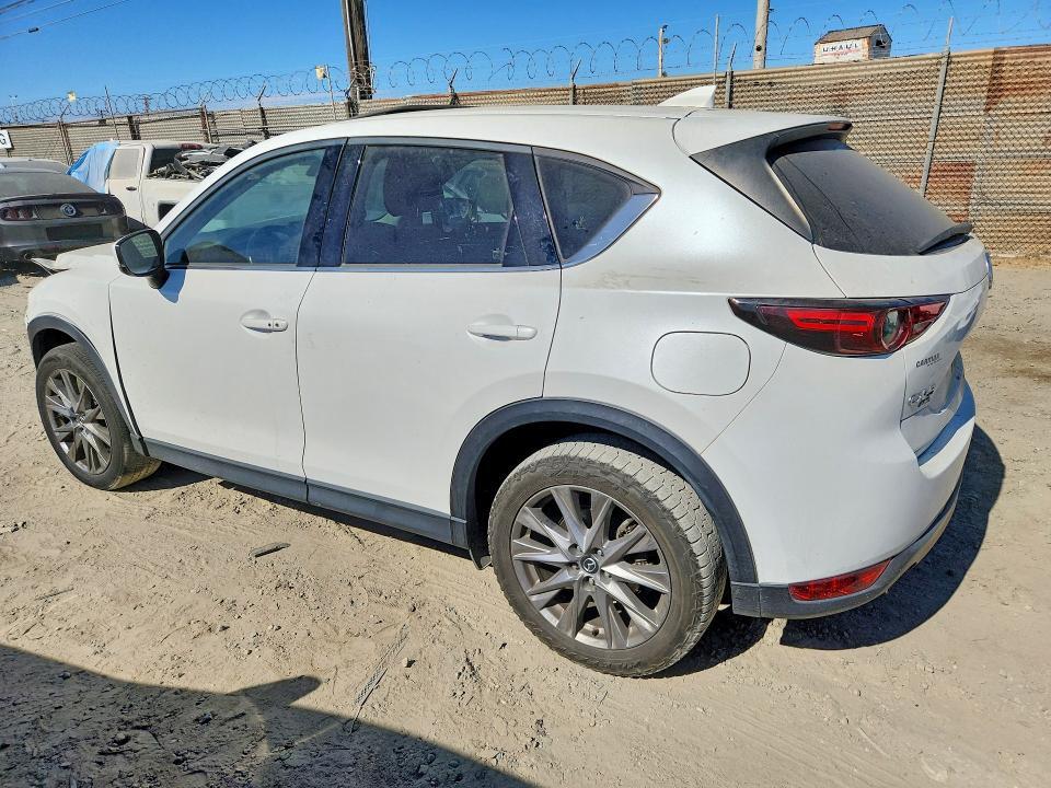 2020 MAZDA CX-5 GRAND TOURING RESERVE — Фото 2 из 14