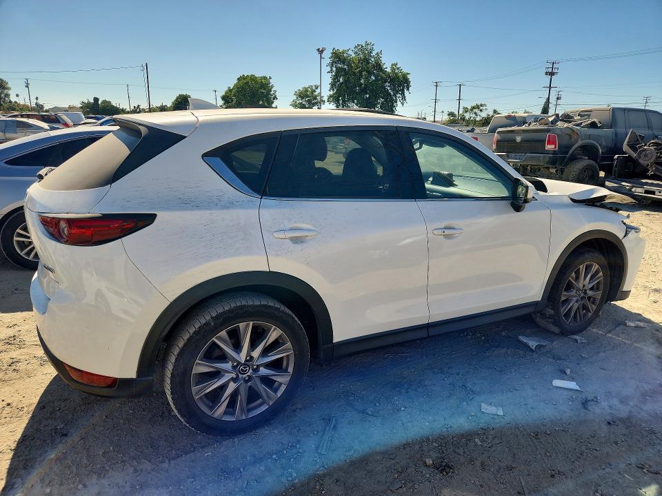 2020 MAZDA CX-5 GRAND TOURING RESERVE — Фото 3 из 14