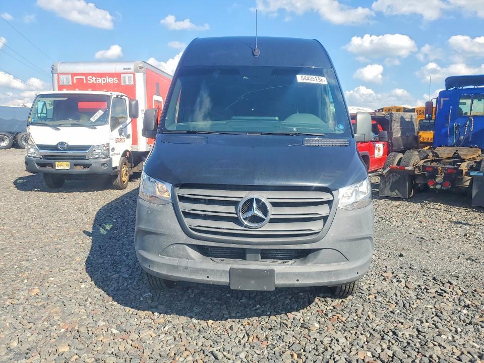 2020 MERCEDES-BENZ SPRINTER 3500 DELIVERY VAN — Фото 5 из 13