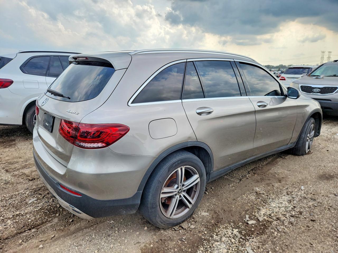 2020 MERCEDES-BENZ GLC 300 4MATIC — Фото 3 из 13
