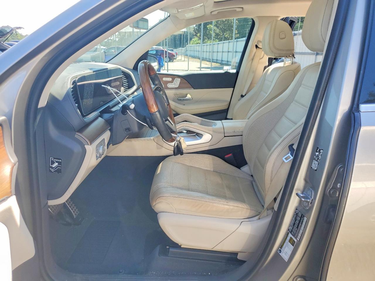2020 MERCEDES-BENZ GLS 580 4MATIC — Фото 7 из 12