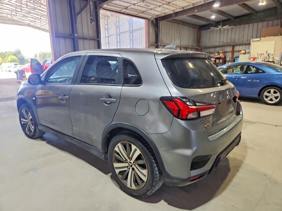 2020 MITSUBISHI OUTLANDER SPORT ES — Фото 2 из 13