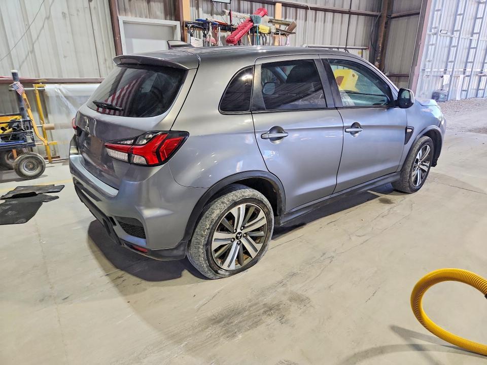 2020 MITSUBISHI OUTLANDER SPORT ES — Фото 3 из 13