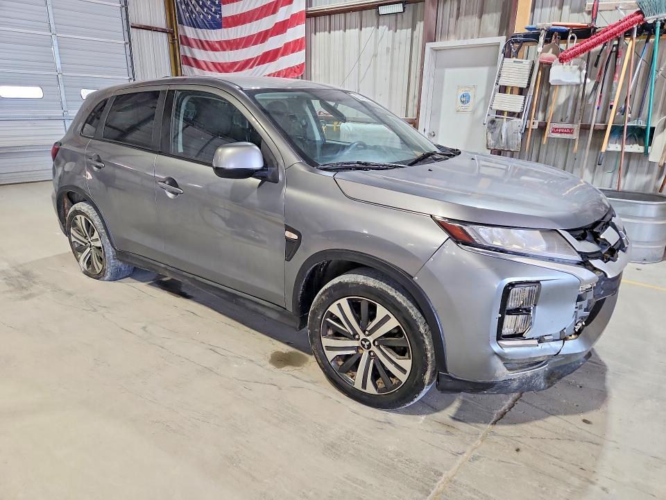 2020 MITSUBISHI OUTLANDER SPORT ES — Фото 4 из 13