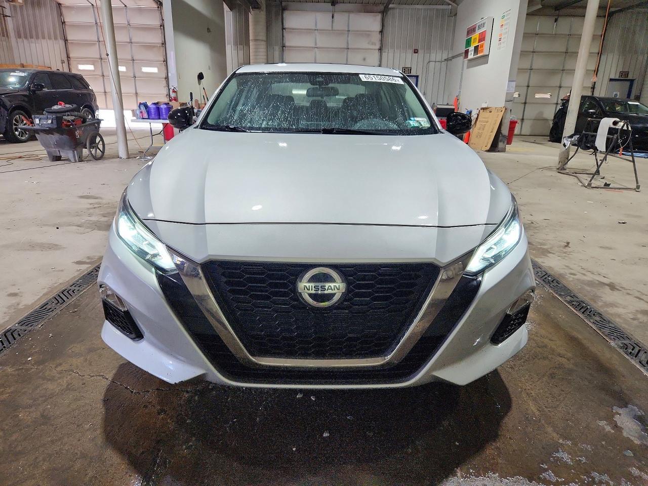 2020 NISSAN ALTIMA SR — Фото 5 из 12