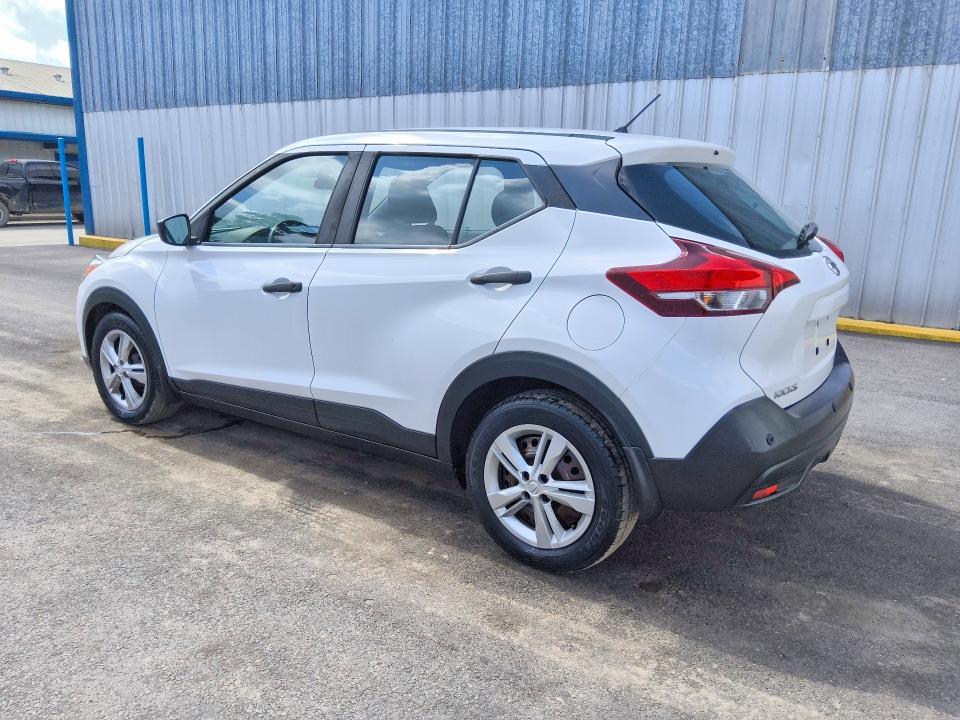 2020 NISSAN KICKS S — Фото 2 из 14