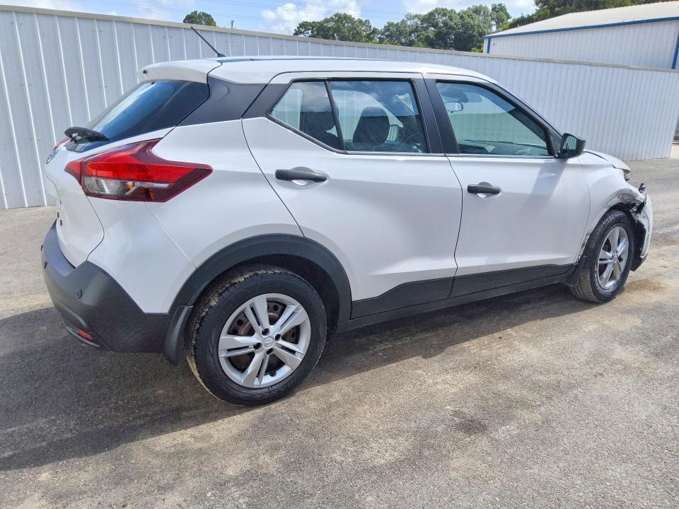 2020 NISSAN KICKS S — Фото 3 из 14