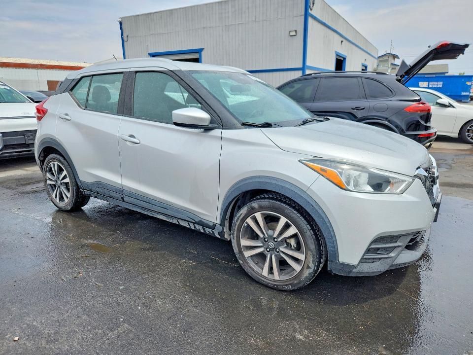 2020 NISSAN KICKS SV — Фото 4 из 12