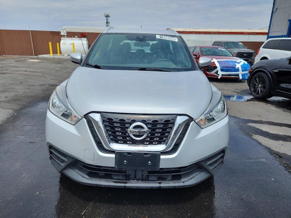2020 NISSAN KICKS SV — Фото 5 из 12