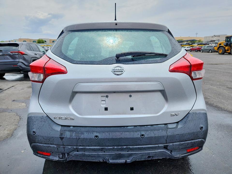 2020 NISSAN KICKS SV — Фото 6 из 12