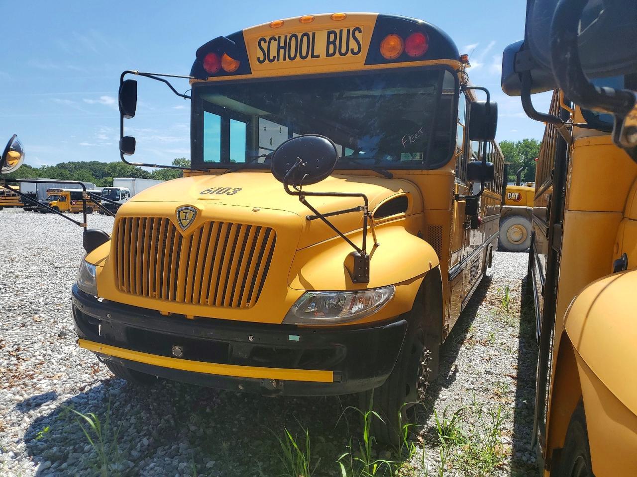 2015 IC CORPORATION 3000 CE BUS SCHOOL BUS — Фото 2 из 10