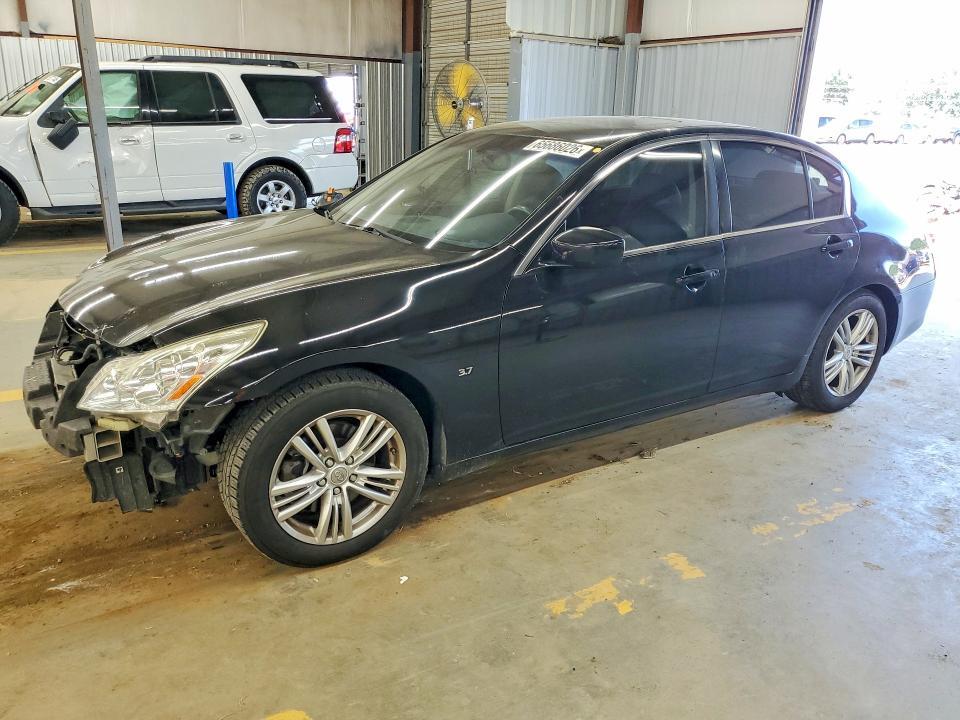 2015 INFINITI Q40 JN1CV6AP8FM501428