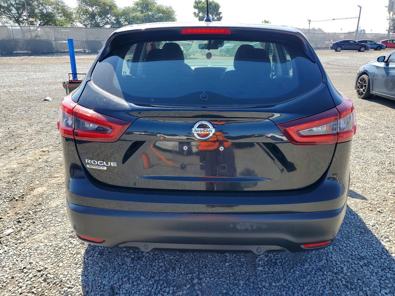2020 NISSAN ROGUE SPORT S — Фото 6 из 14