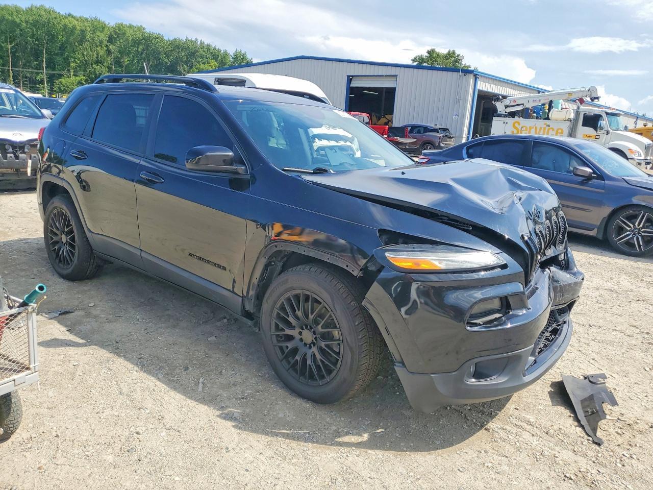 1C4PJMCS7FW755930 2015 JEEP CHEROKEE photo no. 4