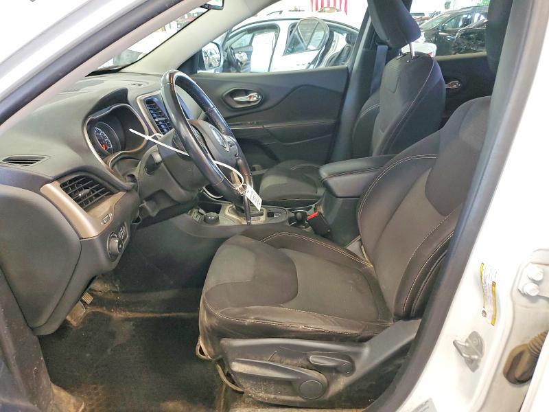 2015 JEEP CHEROKEE LATITUDE — Фото 7 из 13