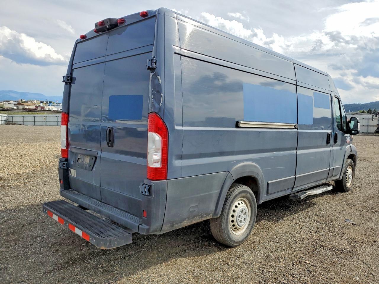 2020 RAM PROMASTER 3500 DELIVERY VAN — Фото 3 из 13