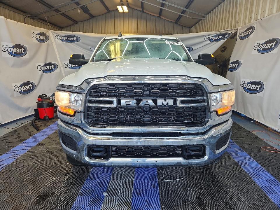 2020 RAM 2500 TRADESMAN — Фото 5 из 12