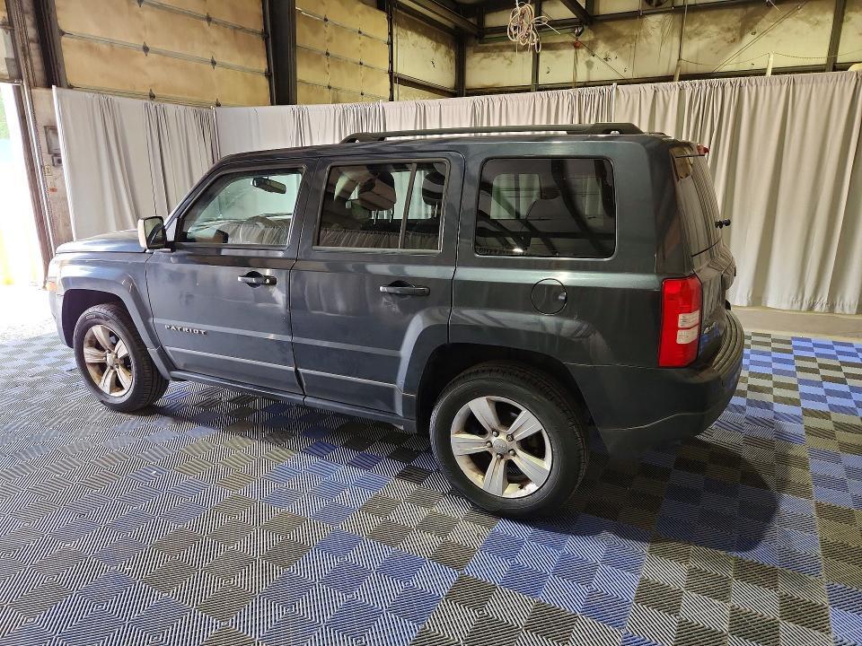 2015 JEEP PATRIOT LATITUDE — Фото 2 из 13