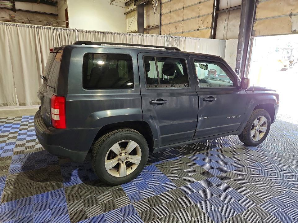 2015 JEEP PATRIOT LATITUDE — Фото 3 из 13