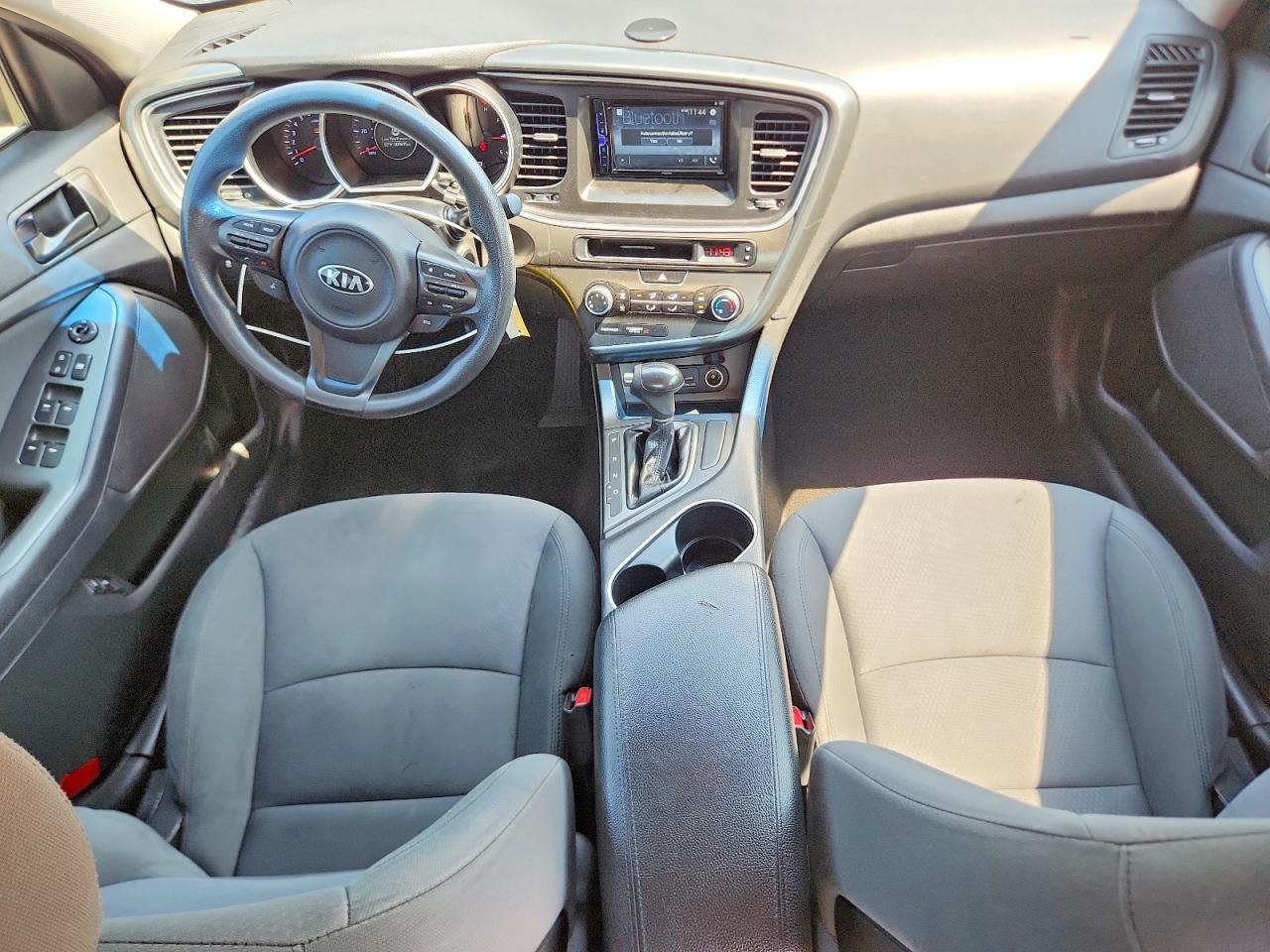 2015 KIA OPTIMA LX — Фото 8 из 12
