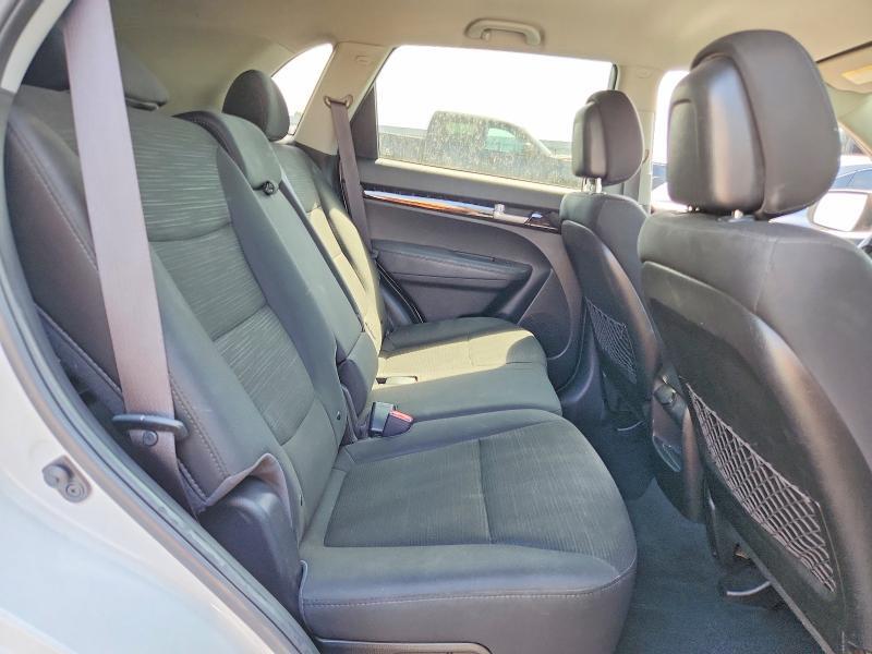 2015 KIA SORENTO LX — Фото 11 из 13