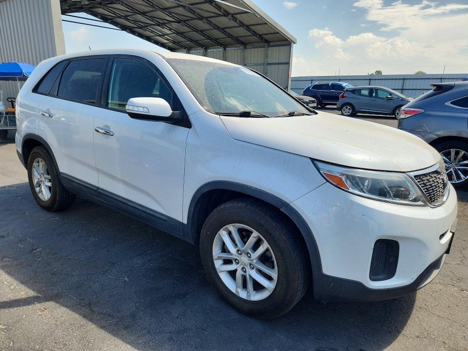 2015 KIA SORENTO LX — Фото 4 из 13