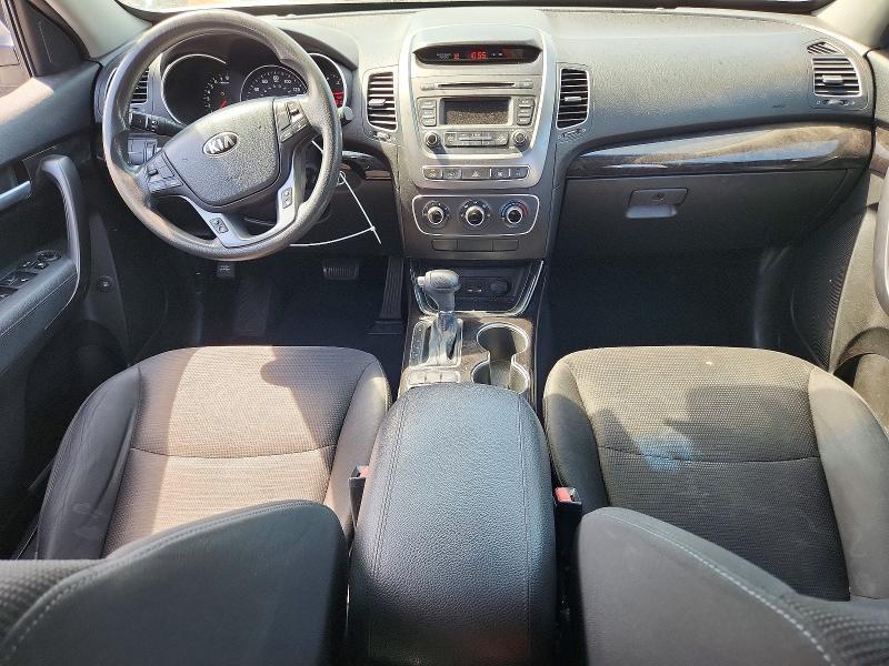 2015 KIA SORENTO LX — Фото 8 из 13
