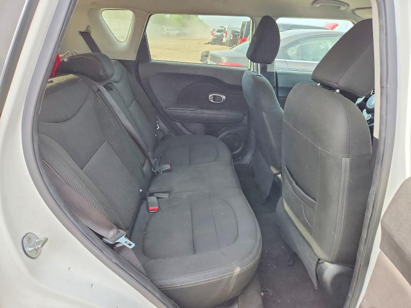 2015 KIA SOUL + — Фото 10 из 12