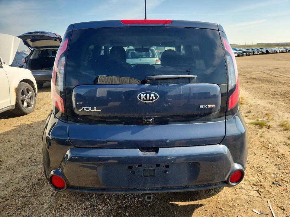 KNDJP3A57F7196028 2015 KIA SOUL photo no. 6