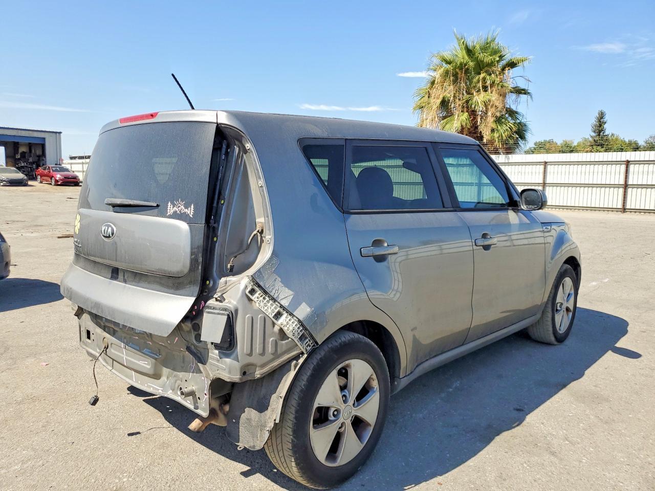 2015 KIA SOUL BASE — Фото 3 из 13