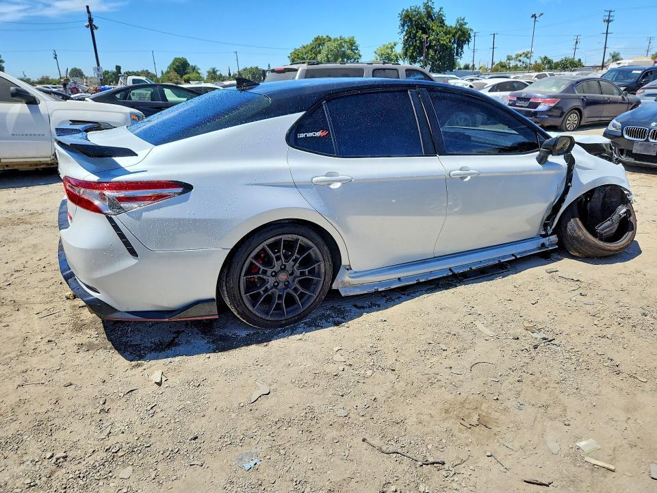 2020 TOYOTA CAMRY TRD — Фото 3 из 12