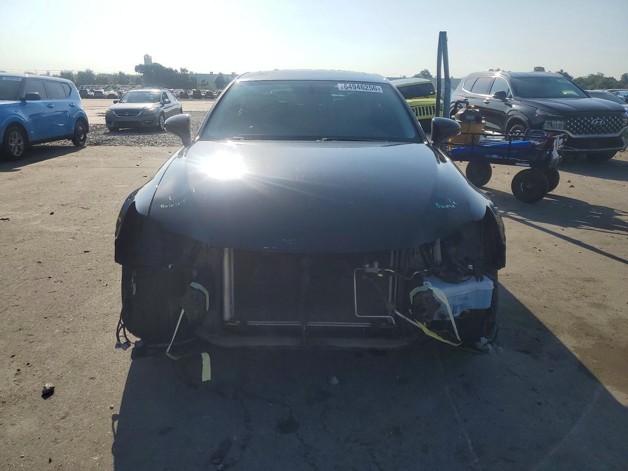2015 LEXUS IS 250 — Фото 5 из 13