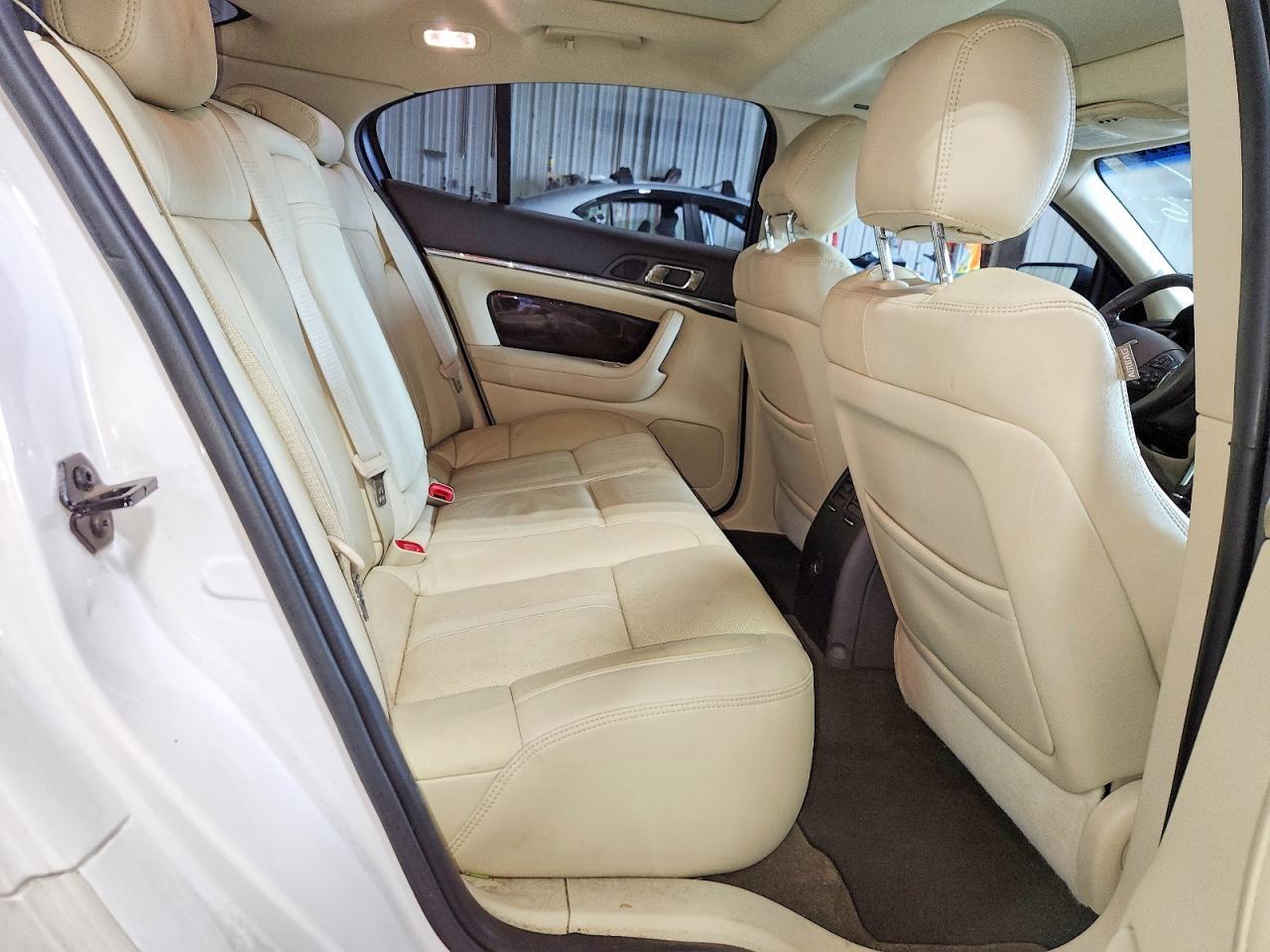 2015 LINCOLN MKS — Фото 10 из 12