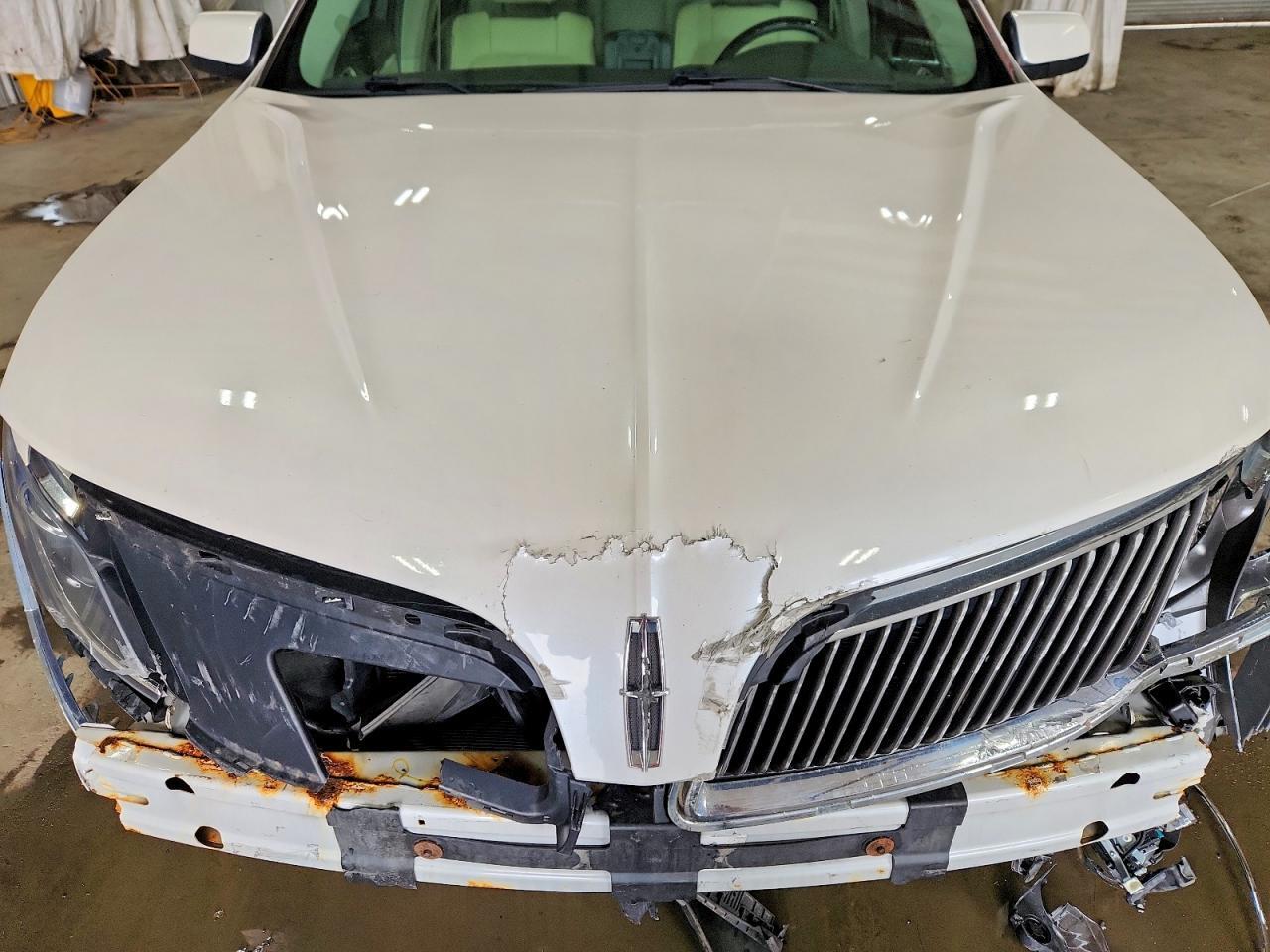 2015 LINCOLN MKS — Фото 11 из 12