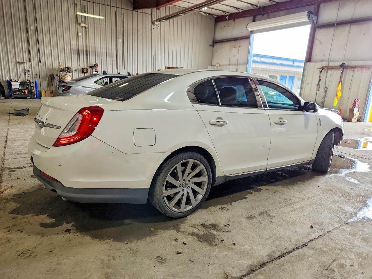 2015 LINCOLN MKS — Фото 3 из 12